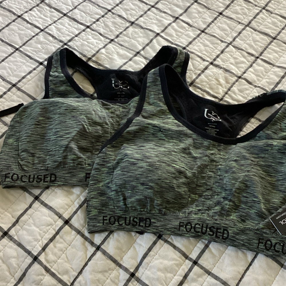 Under Control sports bras size L